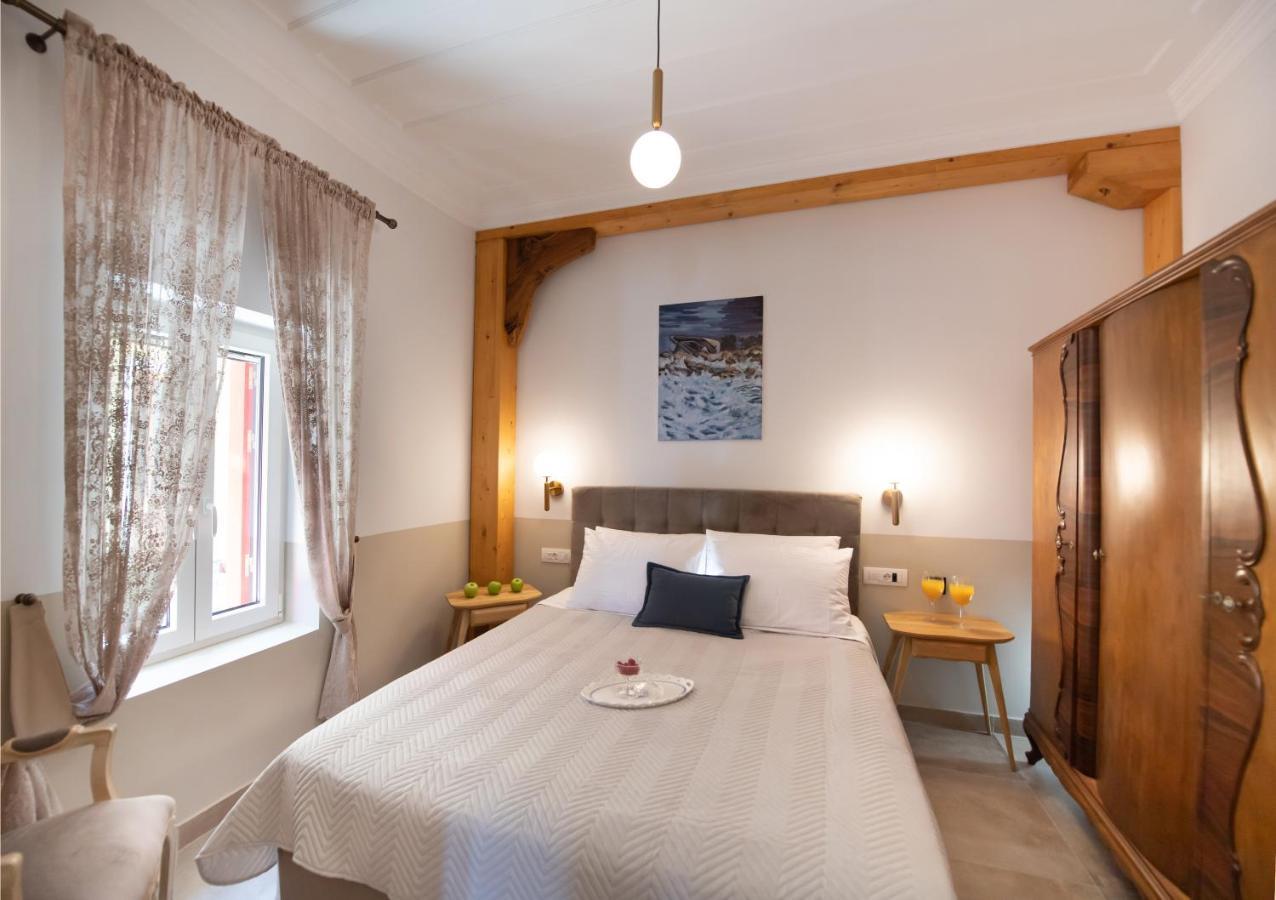 Avali Design Suites Lefkada City ภายนอก รูปภาพ